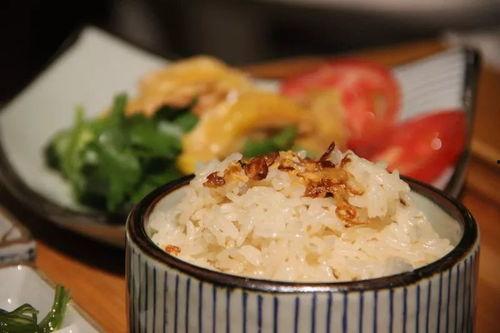 三两米饭爆料怎么做视频,轻松学会制作美味视频